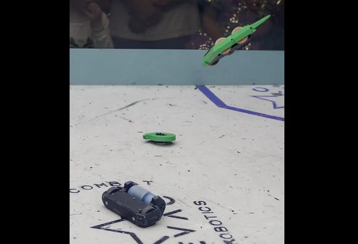 mini boi breaks off Lactose Intolerant's weapon at EVAC Monster Mash 2025